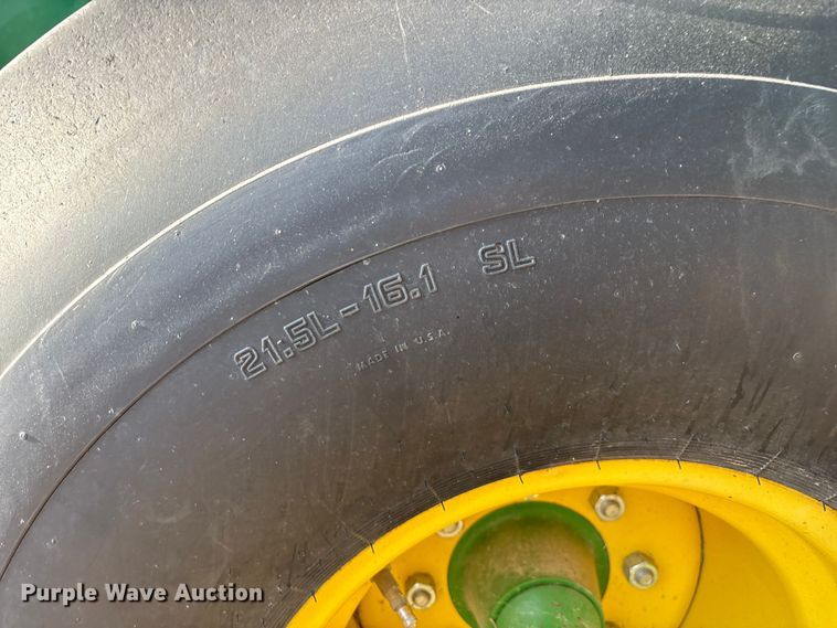 image for item EN5571 2008 John Deere 468 MegaWide Plus round baler