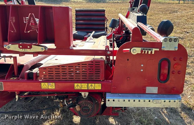 image for item EN5572 2015 Anderson NWX-660 X-Tractor bale wrapper