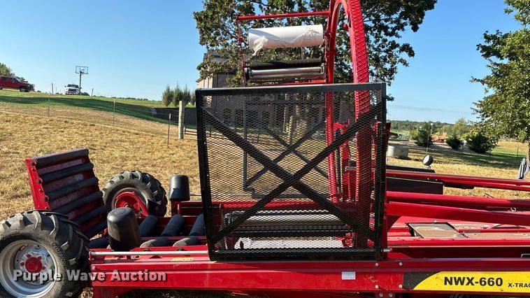 image for item EN5572 2015 Anderson NWX-660 X-Tractor bale wrapper