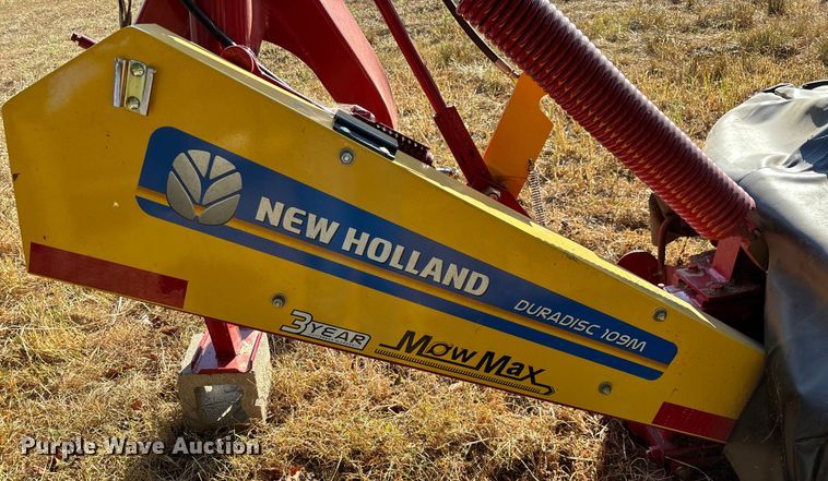 image for item EN5573 2024 New Holland Duradisc 109M disc mower