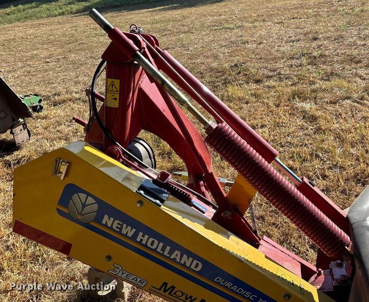 image for item EN5573 2024 New Holland Duradisc 109M disc mower