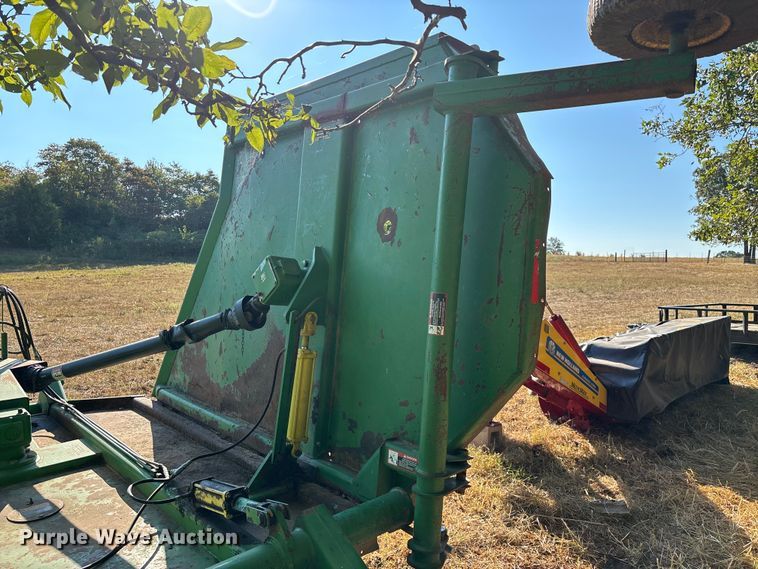 image for item EN5574 John Deere 2018 batwing rotary mower