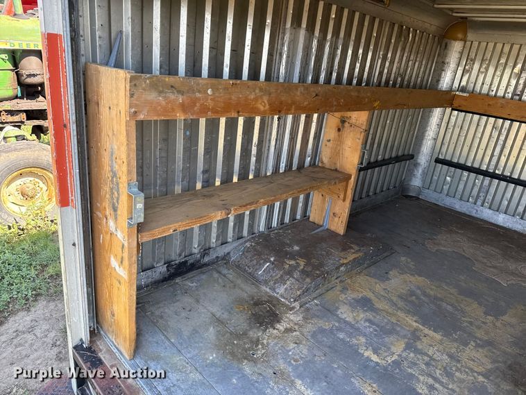 image for item EP0502 Box bed