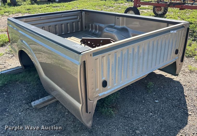 image for item EP0505 Pickup truck bed