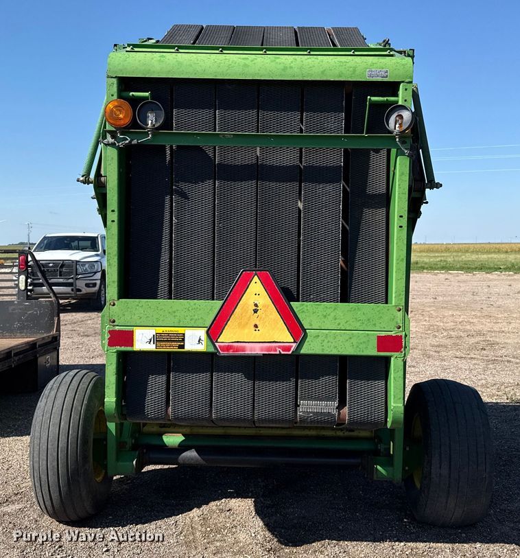 image for item EP0506 John Deere 435 round baler