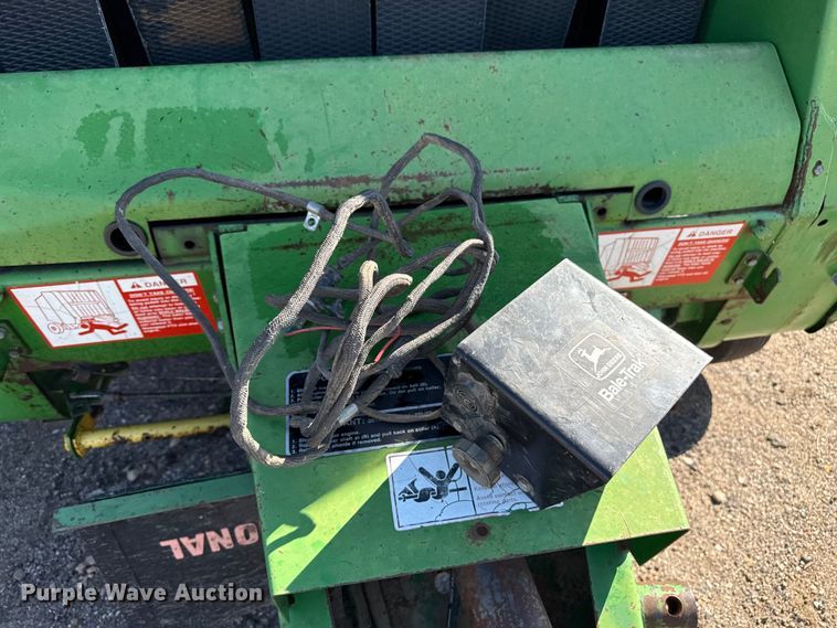 image for item EP0506 John Deere 435 round baler