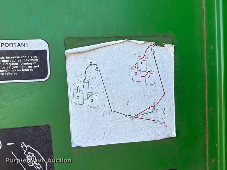 image for item EP0506 John Deere 435 round baler