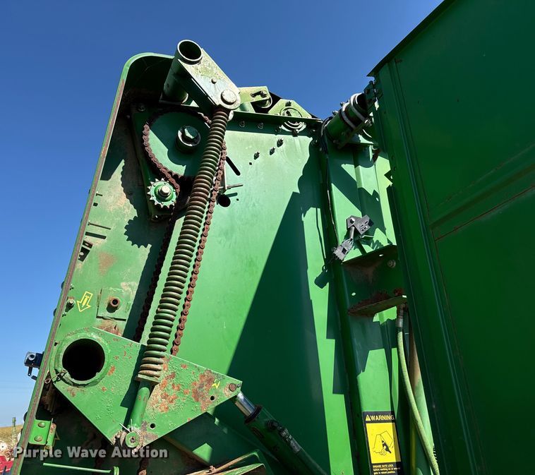 image for item EP0506 John Deere 435 round baler