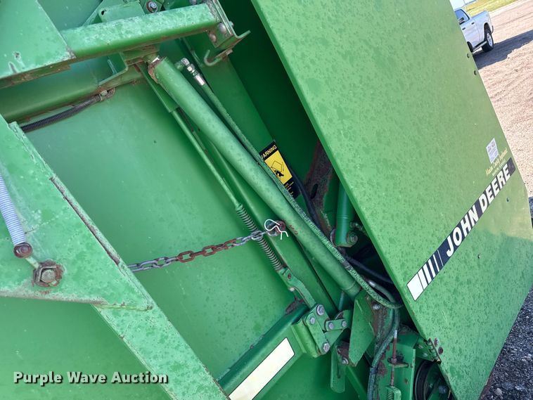 image for item EP0506 John Deere 435 round baler