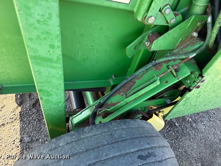 image for item EP0506 John Deere 435 round baler