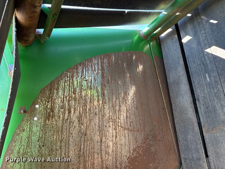 image for item EP0506 John Deere 435 round baler