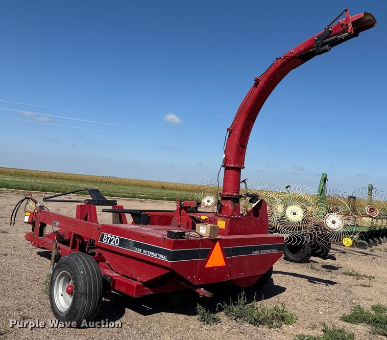 image for item EP0509 Case International 8720 forage harvester