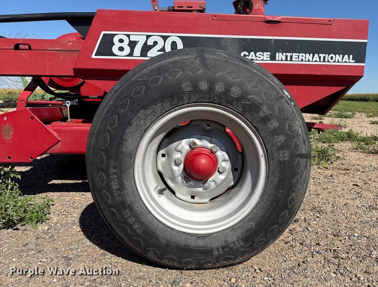 image for item EP0509 Case International 8720 forage harvester