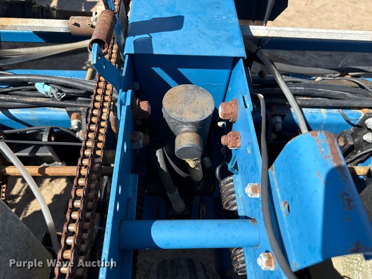 image for item EP0511 Kinze 2000 planter