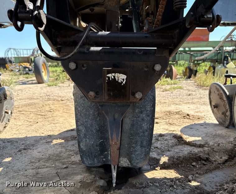 image for item EP0511 Kinze 2000 planter