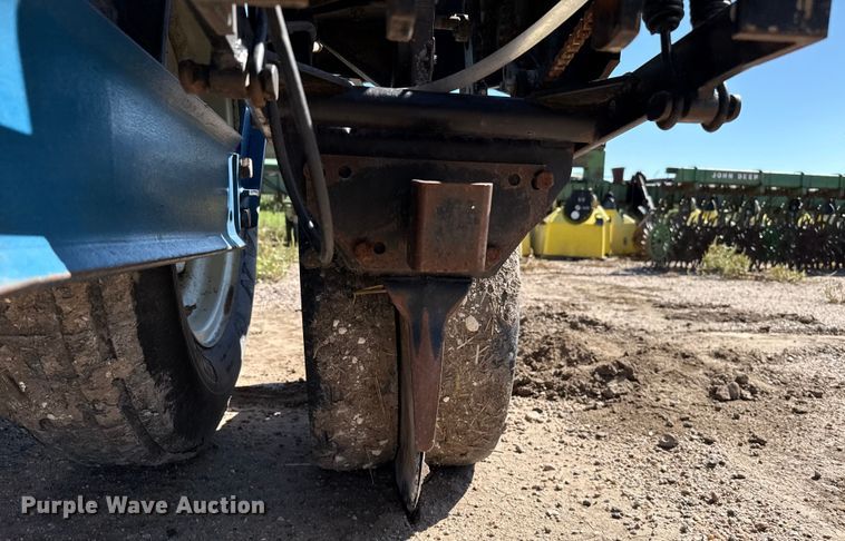 image for item EP0511 Kinze 2000 planter