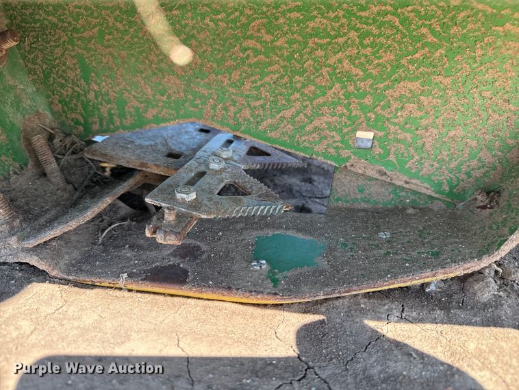 image for item EP0512 John Deere 925 flex head