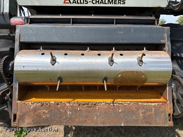 image for item EP0526 Gleaner L combine