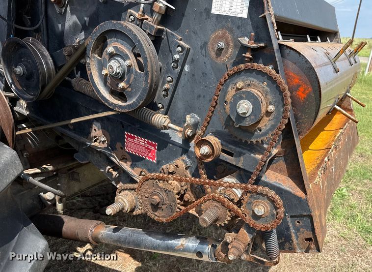 image for item EP0526 Gleaner L combine
