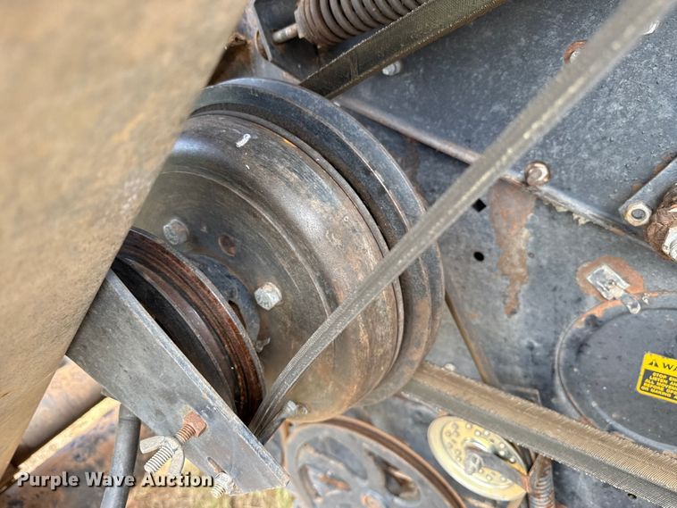 image for item EP0526 Gleaner L combine