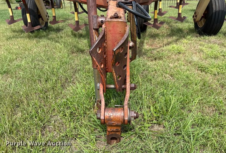 image for item EP0528 Krause 3514 field cultivator