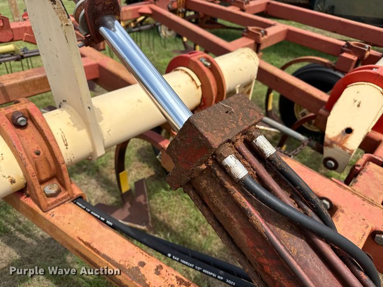 image for item EP0528 Krause 3514 field cultivator