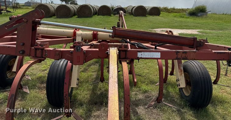 image for item EP0528 Krause 3514 field cultivator