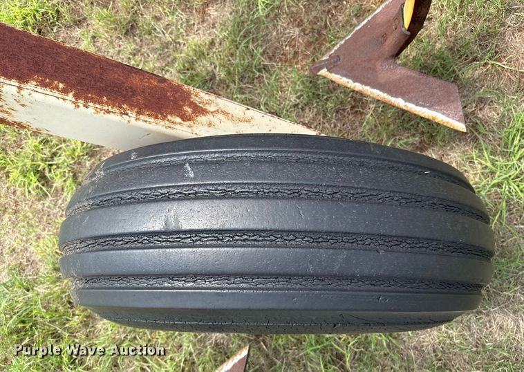 image for item EP0528 Krause 3514 field cultivator