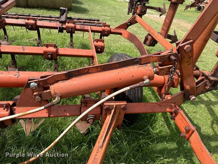 image for item EP0530 Allis Chalmers 1300 field cultivator