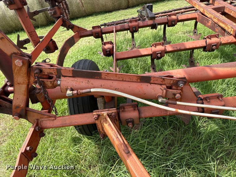 image for item EP0530 Allis Chalmers 1300 field cultivator