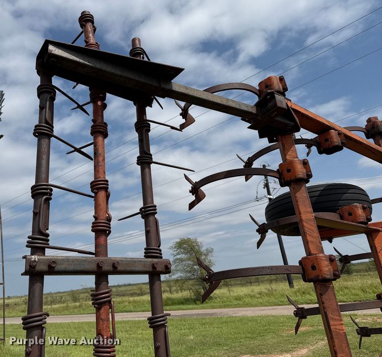 image for item EP0530 Allis Chalmers 1300 field cultivator