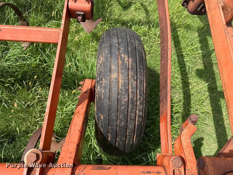 image for item EP0530 Allis Chalmers 1300 field cultivator