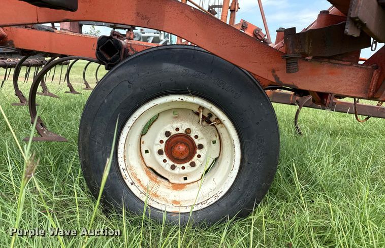 image for item EP0530 Allis Chalmers 1300 field cultivator