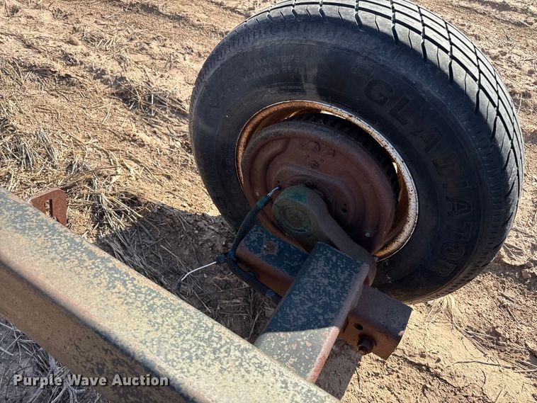 image for item EP0585 Maurer header trailer