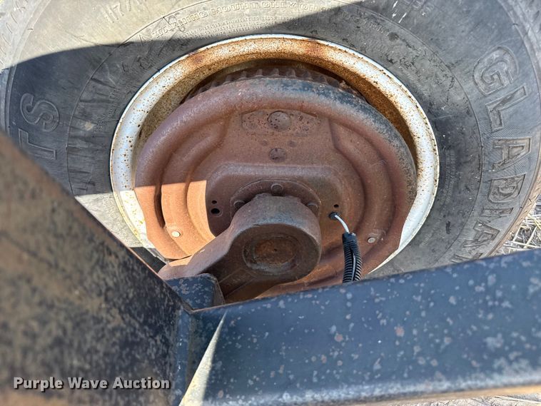 image for item EP0585 Maurer header trailer