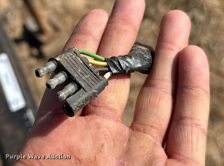 image for item EP0586 Header trailer