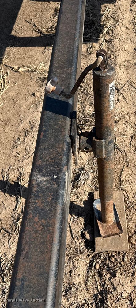 image for item EP0586 Header trailer