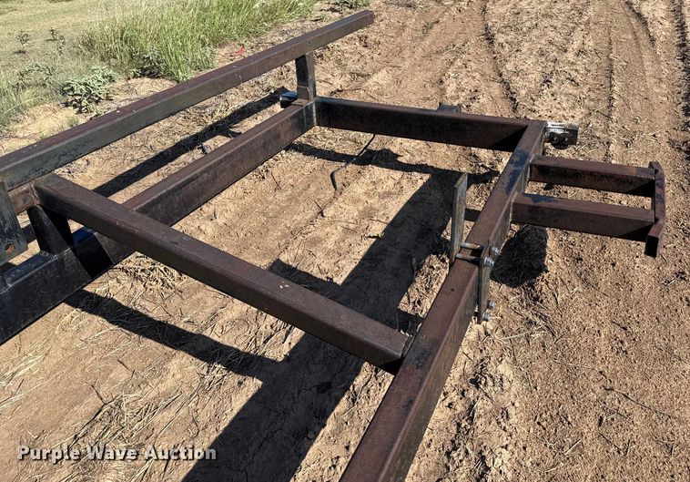 image for item EP0586 Header trailer