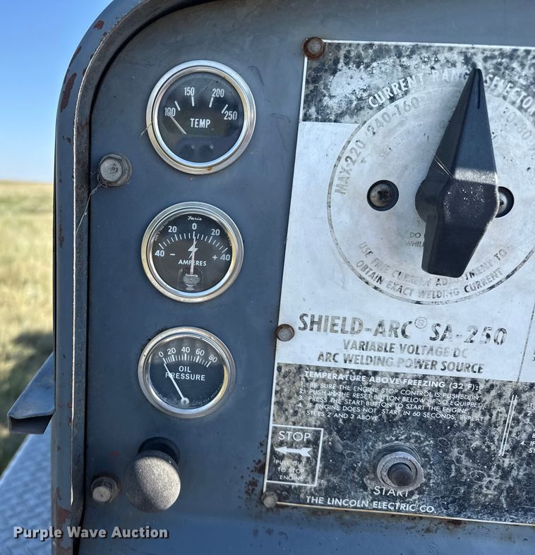 image for item EP0587 Lincoln Shield-Arc 250 welder/generator