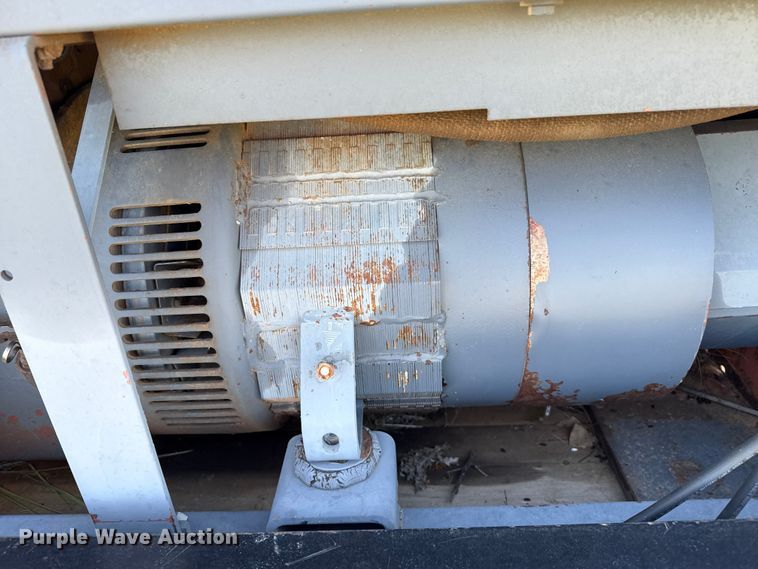 image for item EP0587 Lincoln Shield-Arc 250 welder/generator