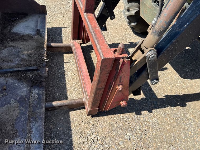 image for item EP0589 Zetor MFWD tractor