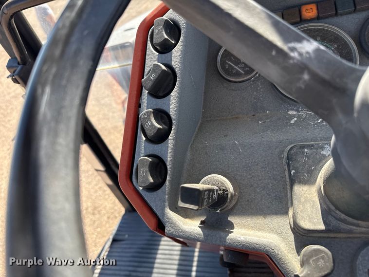 image for item EP0589 Zetor MFWD tractor