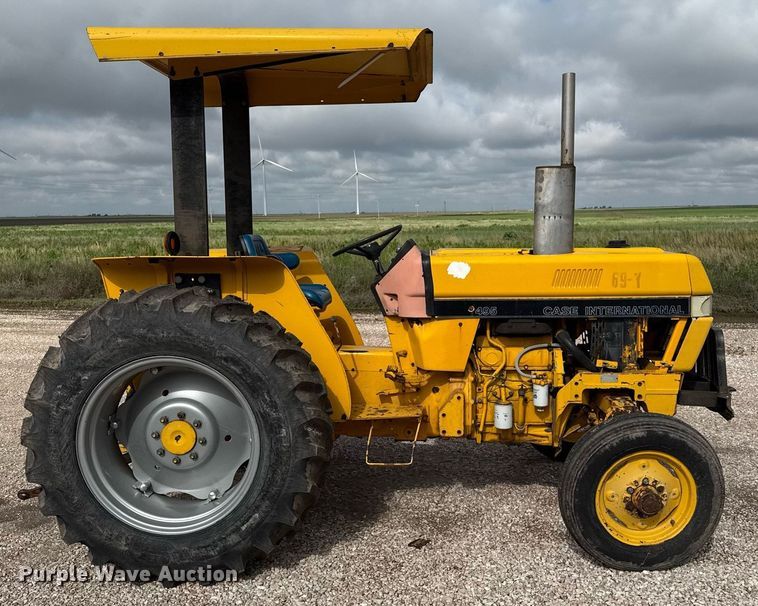 image for item EQ4942 1991 Case IH 495 tractor