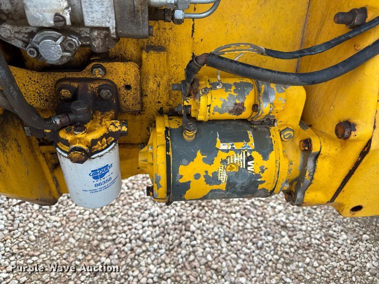 image for item EQ4942 1991 Case IH 495 tractor