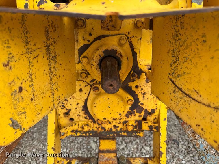 image for item EQ4942 1991 Case IH 495 tractor