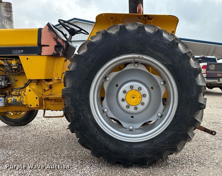 image for item EQ4942 1991 Case IH 495 tractor