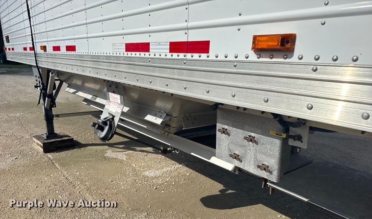 image for item ER2317 2016 Timpte grain trailer