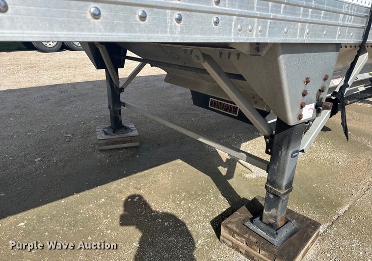 image for item ER2317 2016 Timpte grain trailer