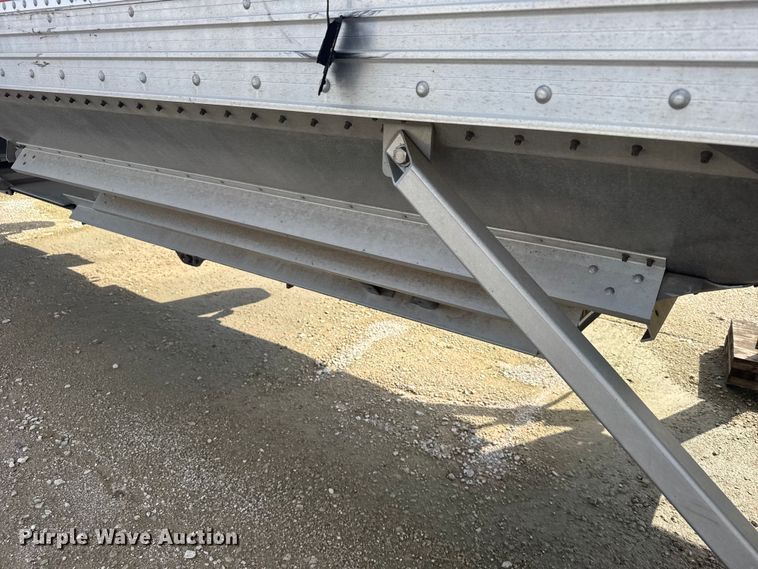 image for item ER2317 2016 Timpte grain trailer