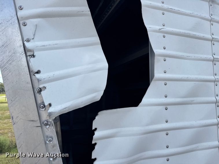 image for item ER2317 2016 Timpte grain trailer